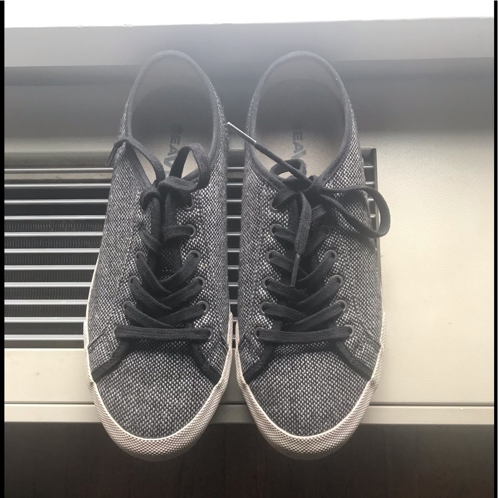 Seavees Grey Tweed Sneakers Size 8